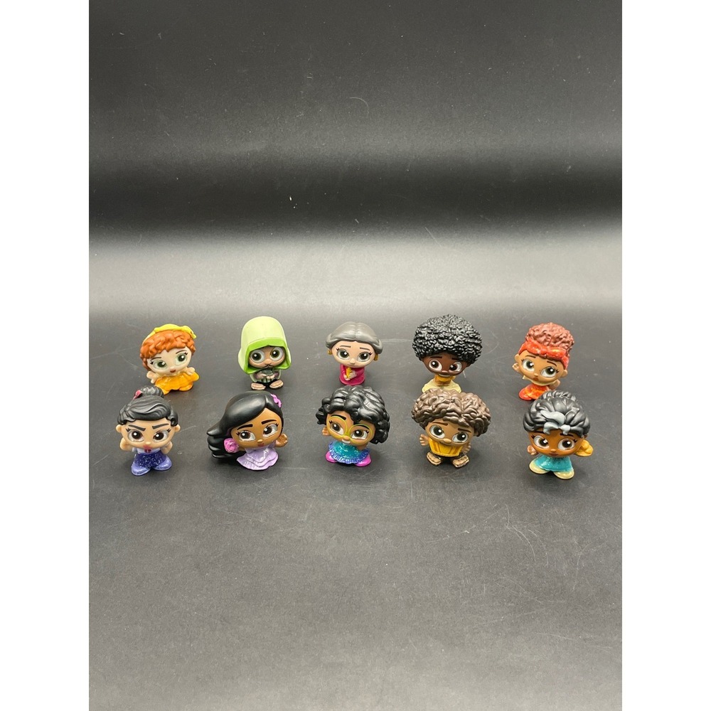 Disney Doorables Encanto Series 10 Piece Figure Set Mirabel Bruno Isabela Luisa